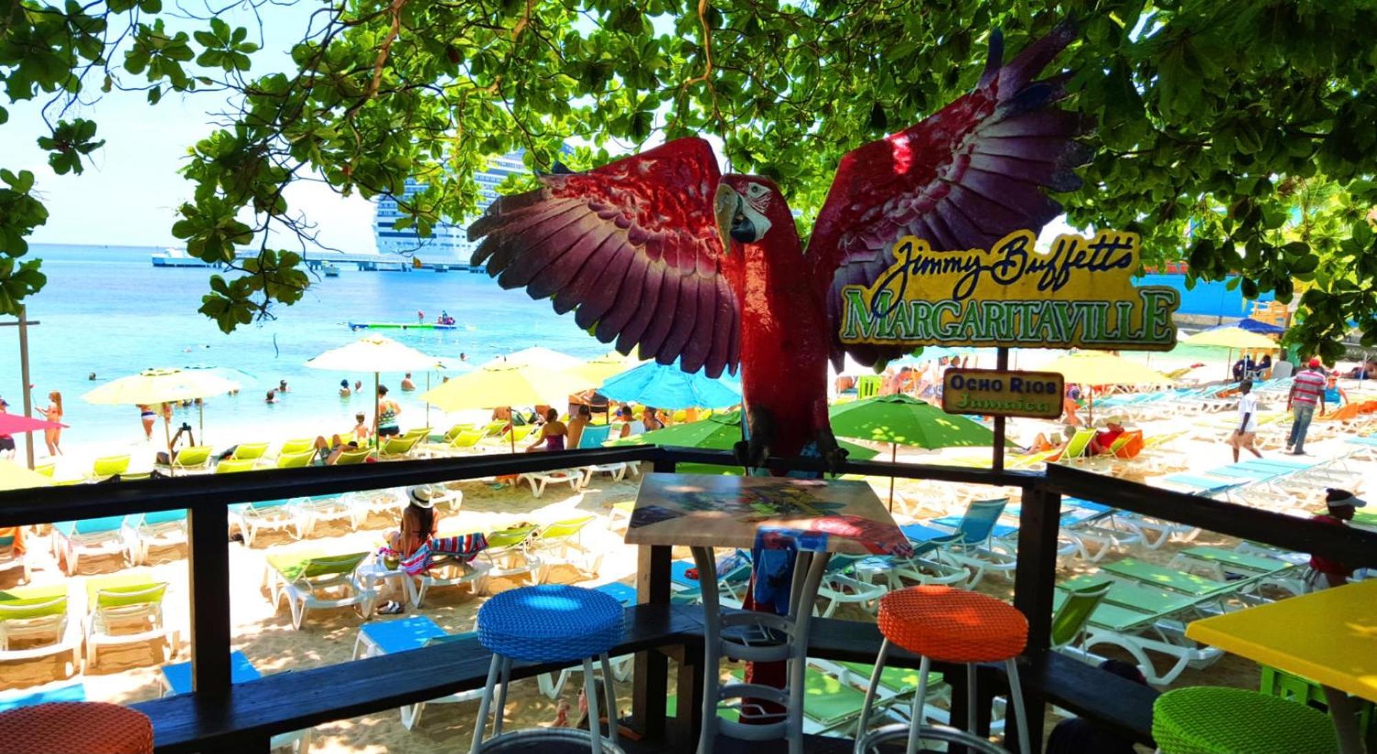 Oceanbreeze Jamaica Penthouse, 7-Minute Walk To Beach オーチョ・リオス エクステリア 写真